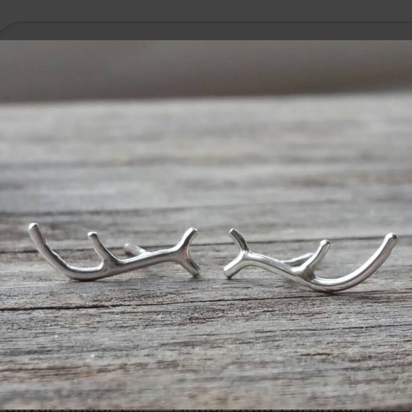Urban Outfitters Jewelry - Dainty Silver Reindeer Antler Earrings
